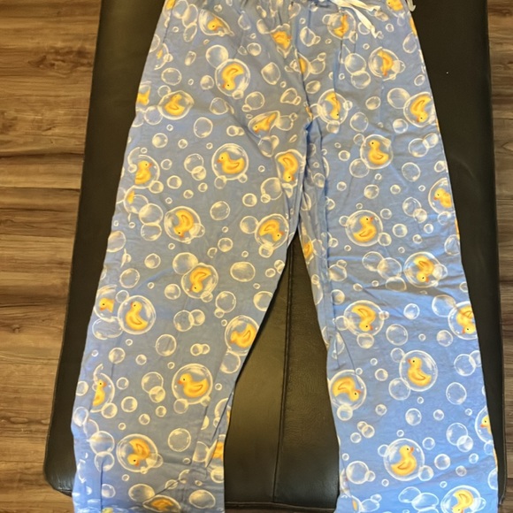 RUBBER DUCK & BUBBLES SET SLEEPWEAR - Picture 2 of 11